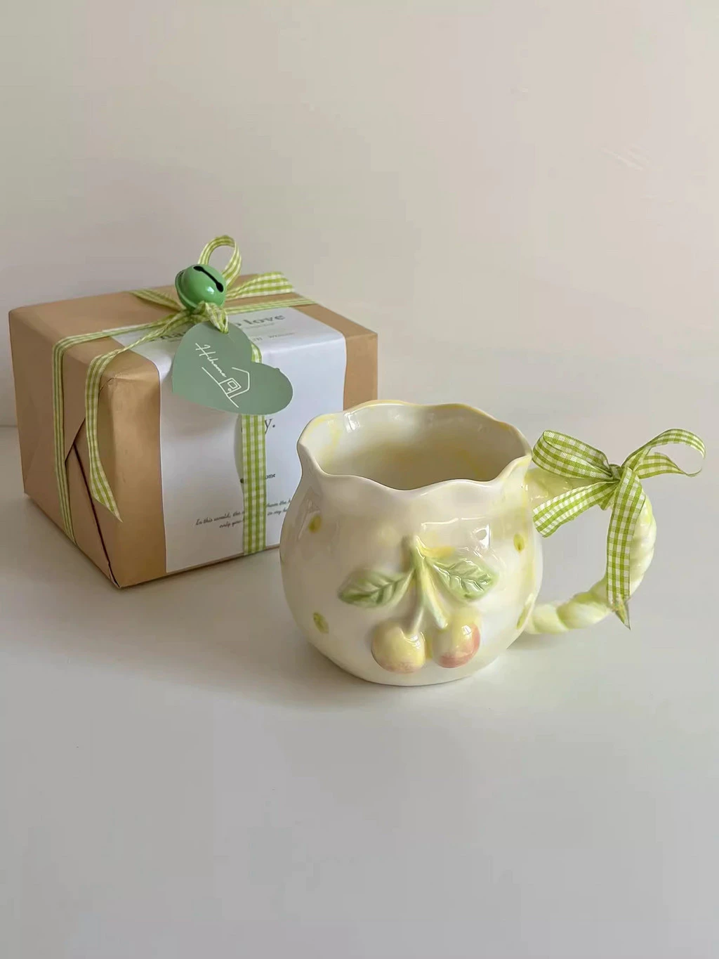 風変わりで可愛いアートセラミックマグカップ：小さな庭園の癒し