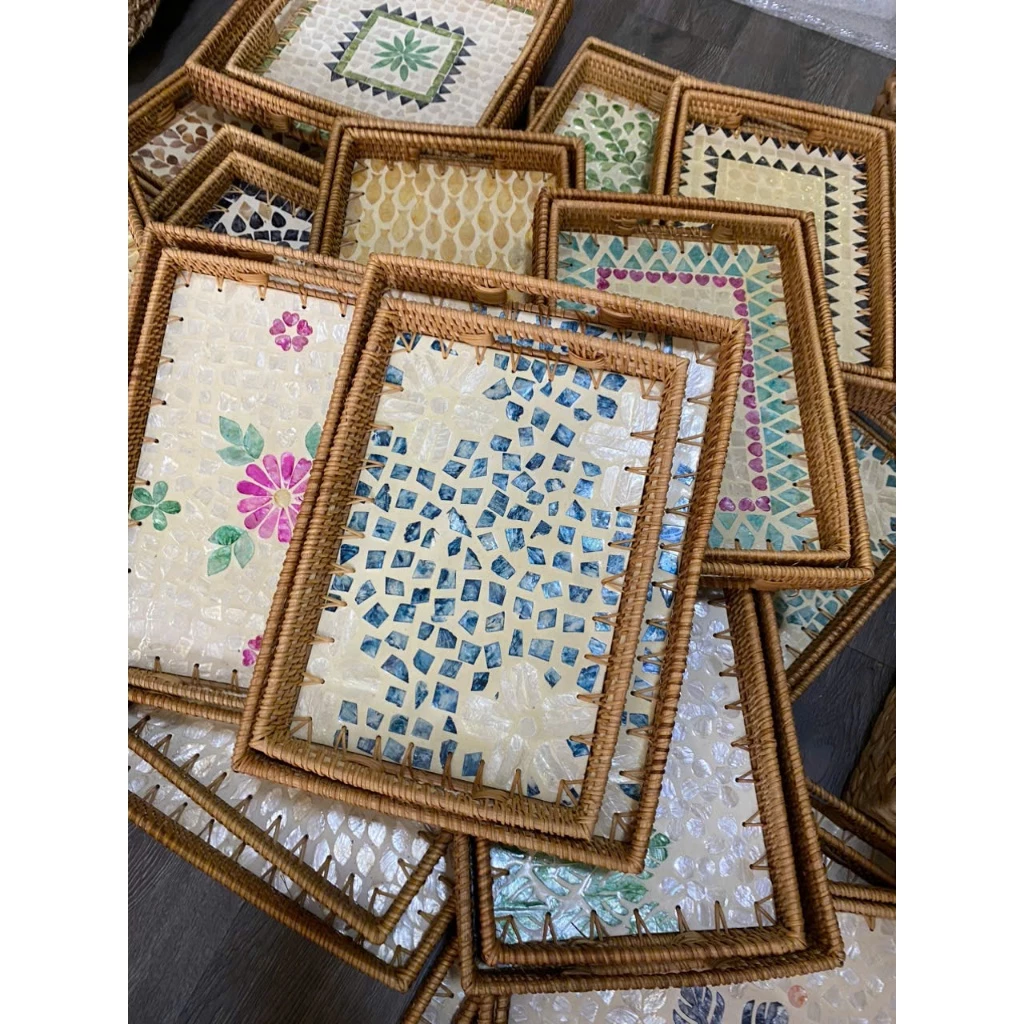 ベトナム手編み 籐＆螺鈿象嵌トレイ 長方形 D32xR22xH3cm 【柄おまかせ】 - キッチントレイ 飾り皿