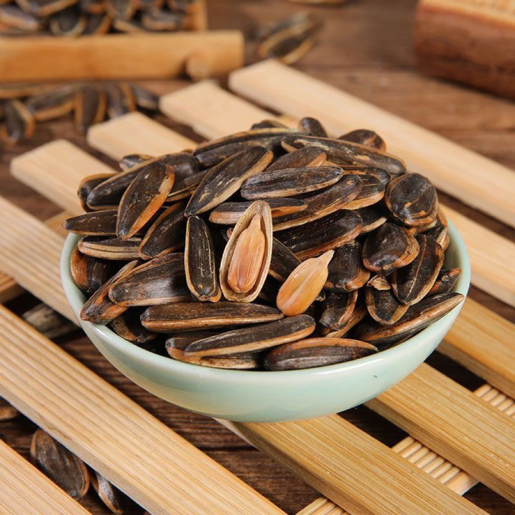 ウォールナッツ風味ひまわりの種 500g ジップ袋入り - 香ばしく、コクがあり、健康的なおやつ、ギフト、お歳暮に最適