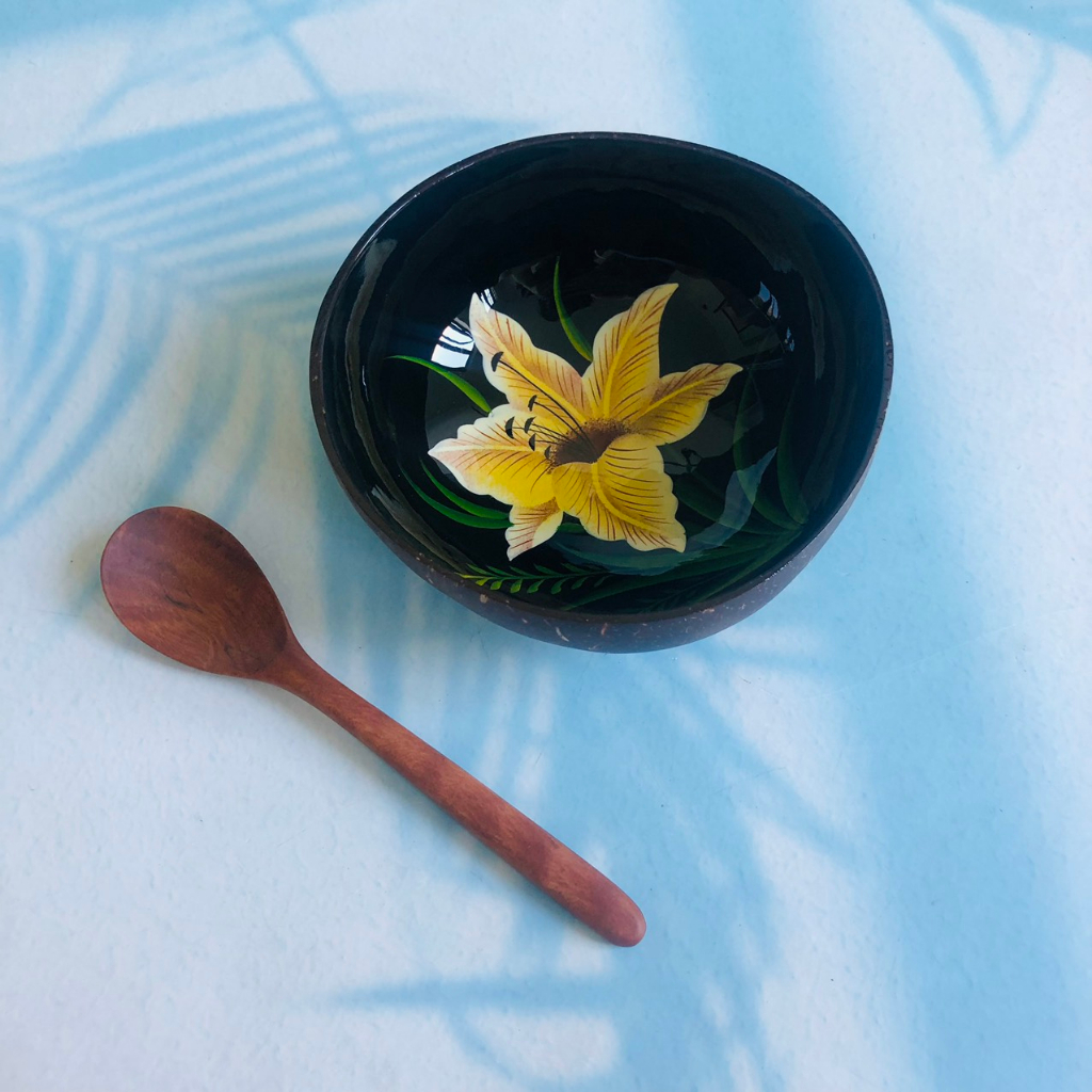ベトナム雑貨 ココナッツボウル 漆塗り 睡蓮 12-13cm