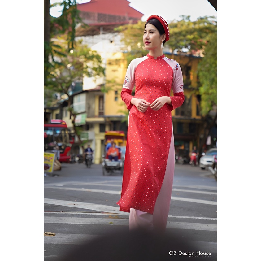 女性用アオザイ OZ Design House AD0139608T19 赤花柄