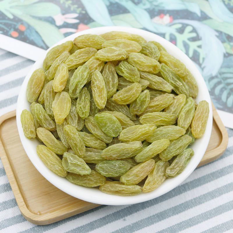 ジップ袋入り250g 最高級大粒グリーンレーズン（天然乾燥） - 絶品おやつ、ギフト、製菓に！