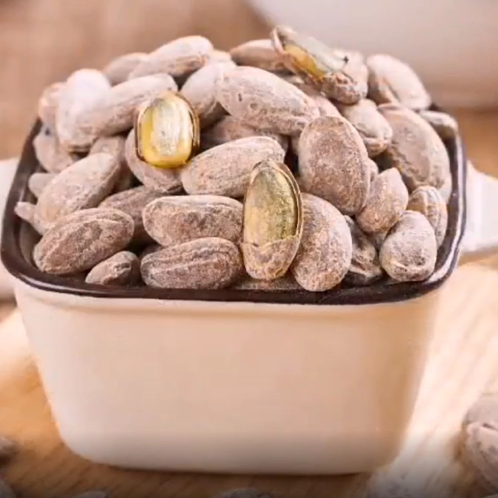 ジップロック袋入り 100g 焼きメロンシード（網メロンの種）風味豊かな香ばしい健康おやつ お土産・ギフトに最適