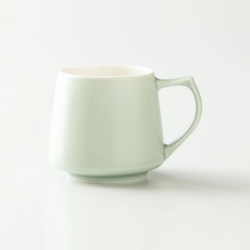 [ORIGAMI JAPAN] 磁器カップ 紅茶・コーヒー用 320ml - Origami Aroma Mug - マットグリーン