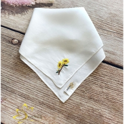 SenSilk ハンカチ 白色 花柄の刺繍あり 35cm×35cm