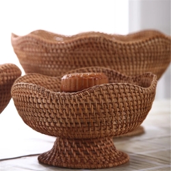 Bemiao Rattan Bamboo Tray、噛むキャンディー用のベースのあるトレイ、リビングスペースの減少 - サイズl